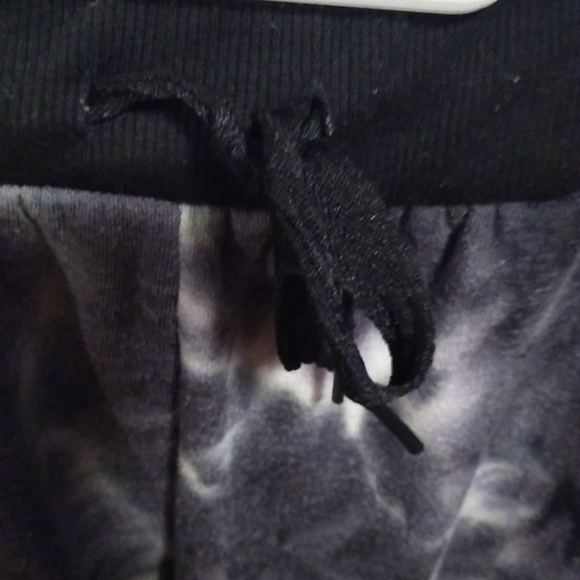 Love tracksuit - Picture 4 of 10